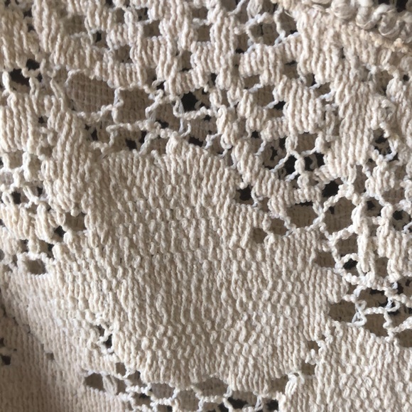 Beautiful summer top. Cream colour.  Cotton fiber like crochet in places. - Picture 5 of 5